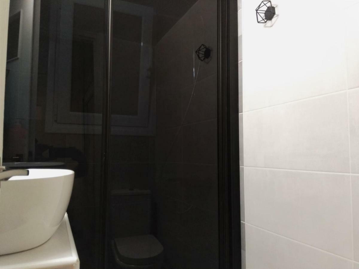 Athens Pangrati Modern Apt 10Min To Metro Buitenkant foto